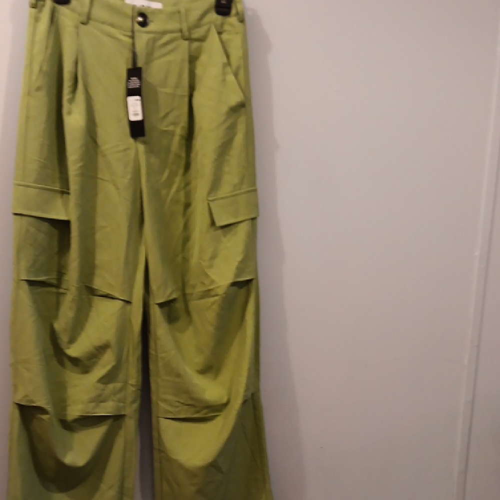 NWT Fashion Nova Cargo Pants